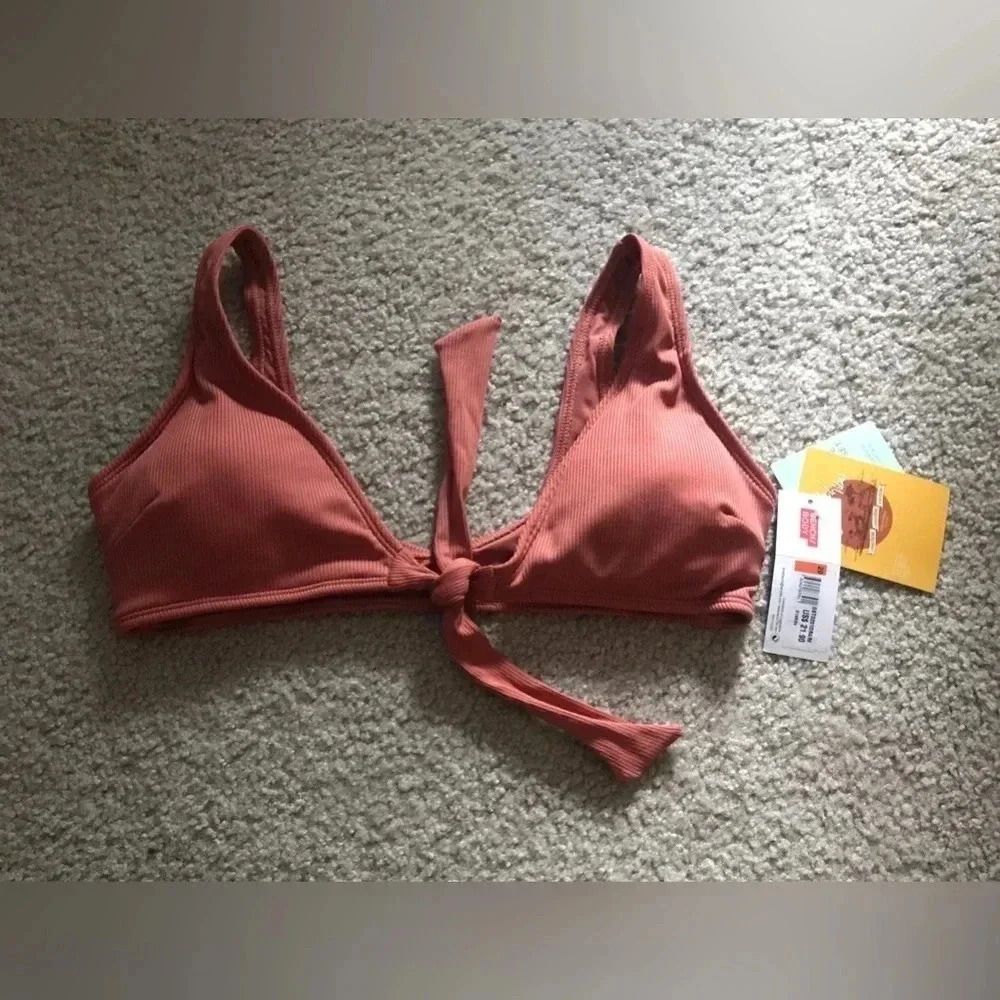 NWT Bench/Body Swim Top Size Medium